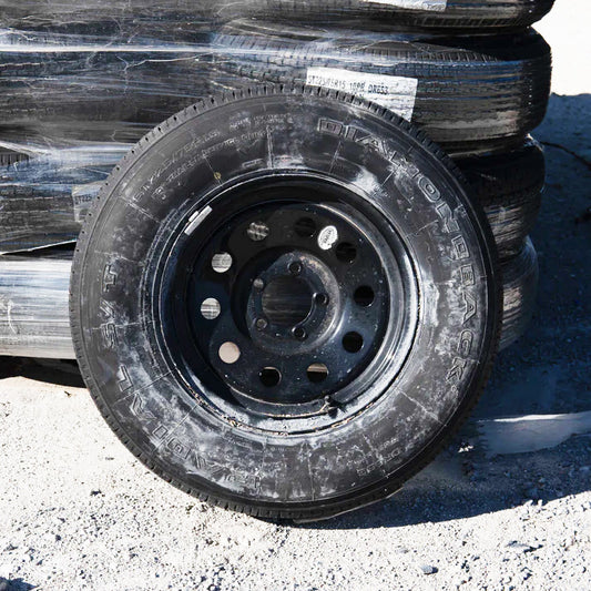 Neumático y rueda para remolque radial de 15" y 10 capas - ST 225/75R15 5X4.5 (Mod negro) - Artículos vendidos tal como están 