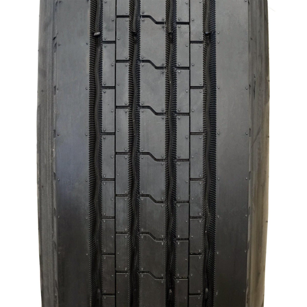 One LEAO Heavy Duty All Steel 235/75R17.5 18PR All Position Truck One LEAO Heavy Duty All Steel 235/75R17.5 18PR All Position Truck