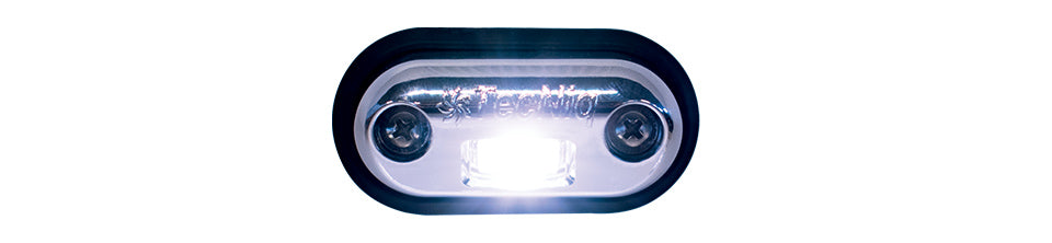 Luz LED blanca de 45° para remolque con escalón/acento - Caja cromada 